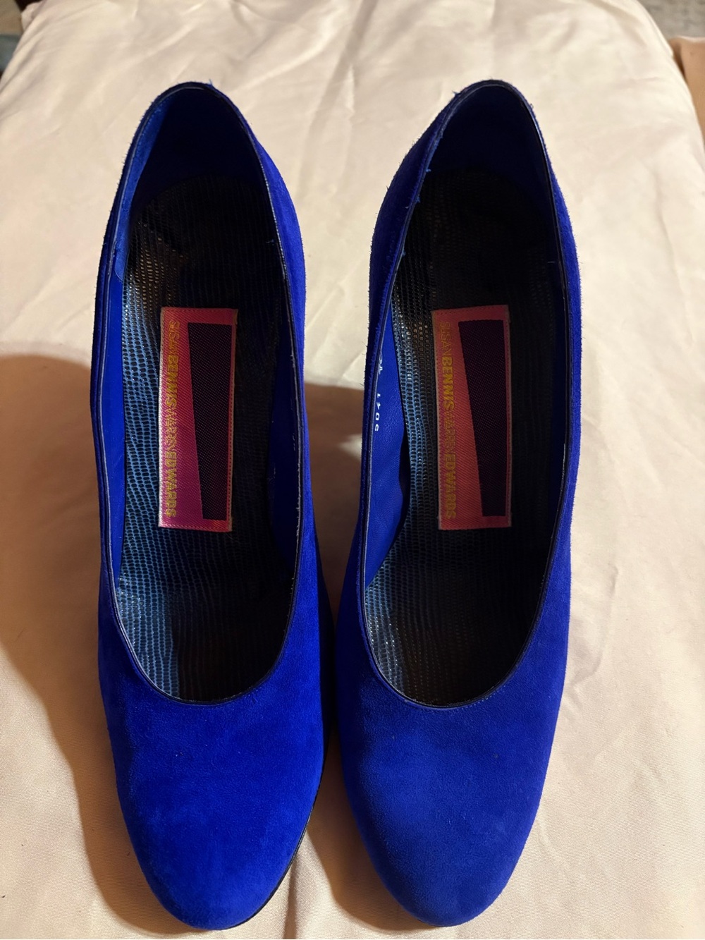 Vintage Susan Bennis Warren Edwards Blue Suede Pumps. Size 8.5